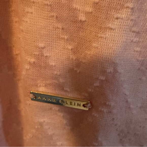 Anne Klein Short Sleeve Blouse - Picture 2 of 9